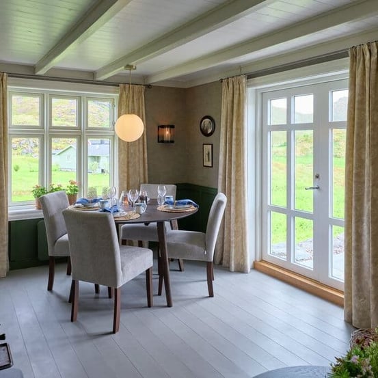 spisestue-i-eldre-hus